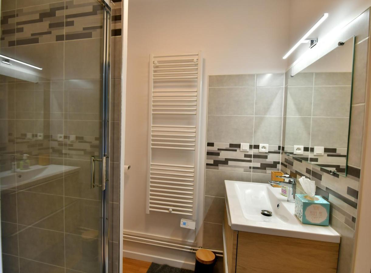 Le 44 - T2 Renove Moderne Et Confortable En Centre-Ville Montluçon Exteriér fotografie